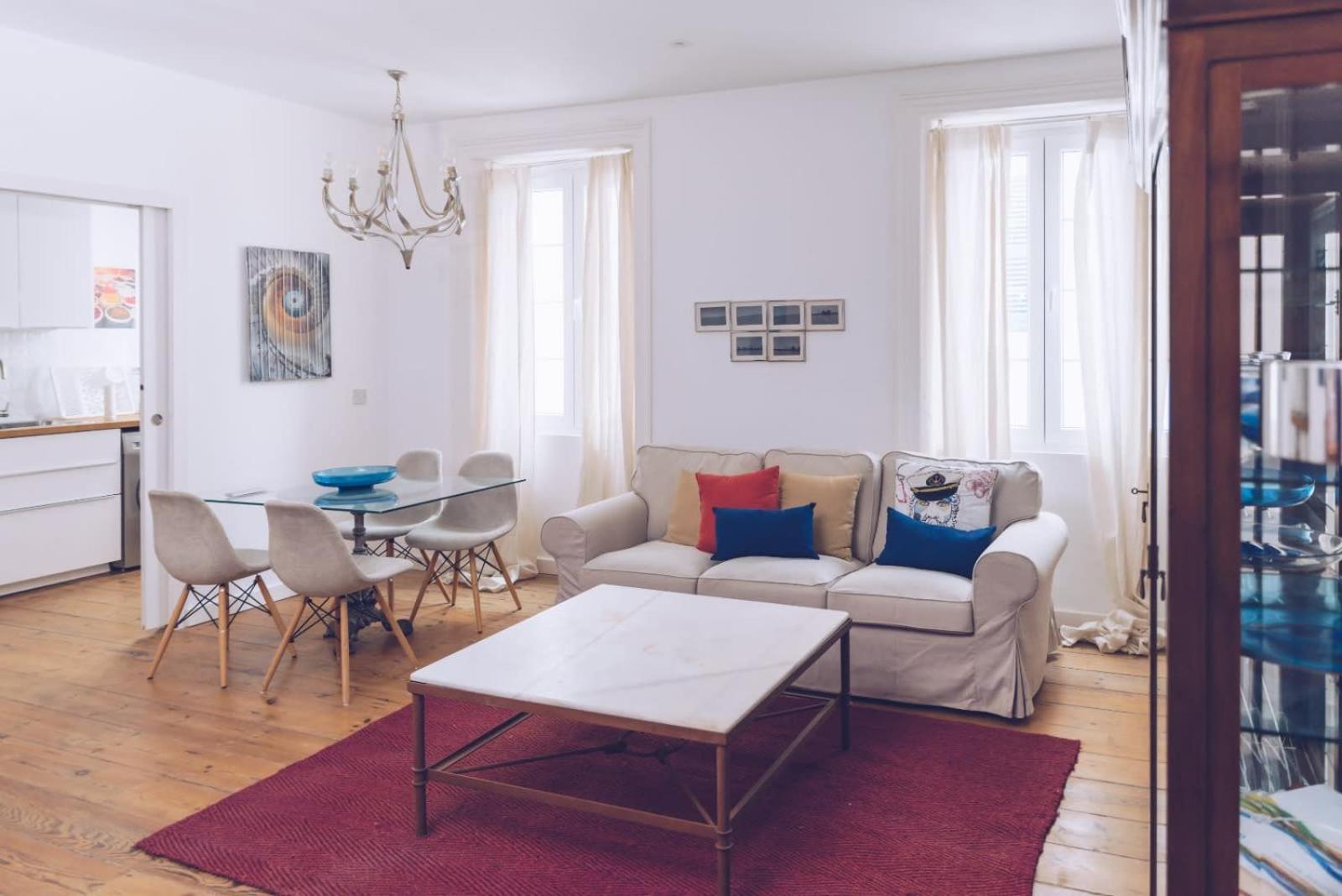 Chic & Luxurious 2-Br Escape Designed For Elegance Apartment Гибралтар Екстериор снимка
